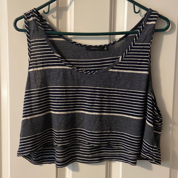 Barely worn, perfect condition flowy cropped top from Talula - Picture 1 of 2